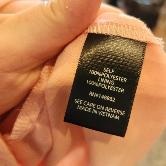 Torrid Pink Clip Chiffon Mock Neck Halter. Sleeveless top. Women's size 3X - Picture 14 of 16